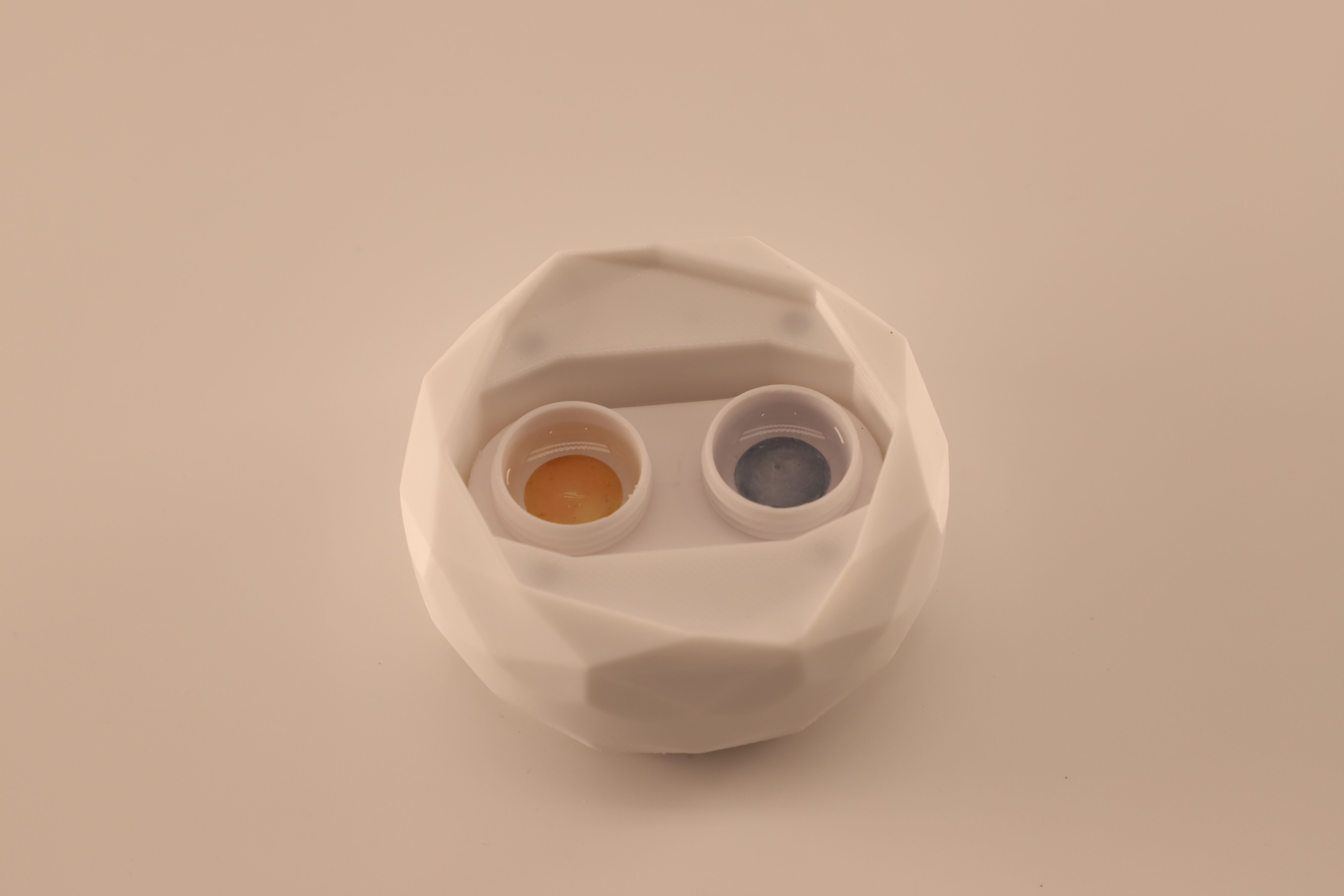 Lens with Nanoparticles for Night Vision.JPG