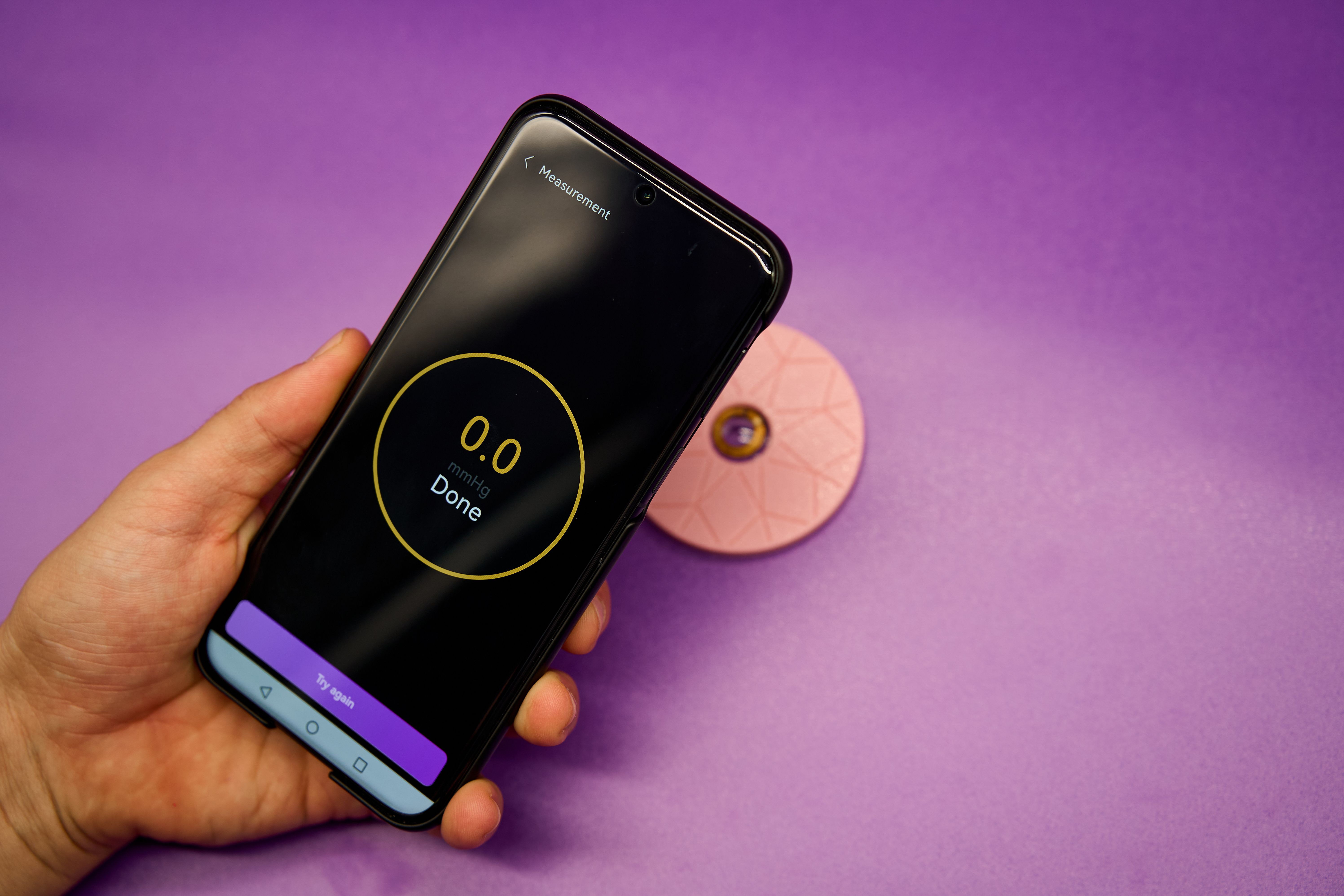 Health Monitoring Platform for Smart Contact Lenses