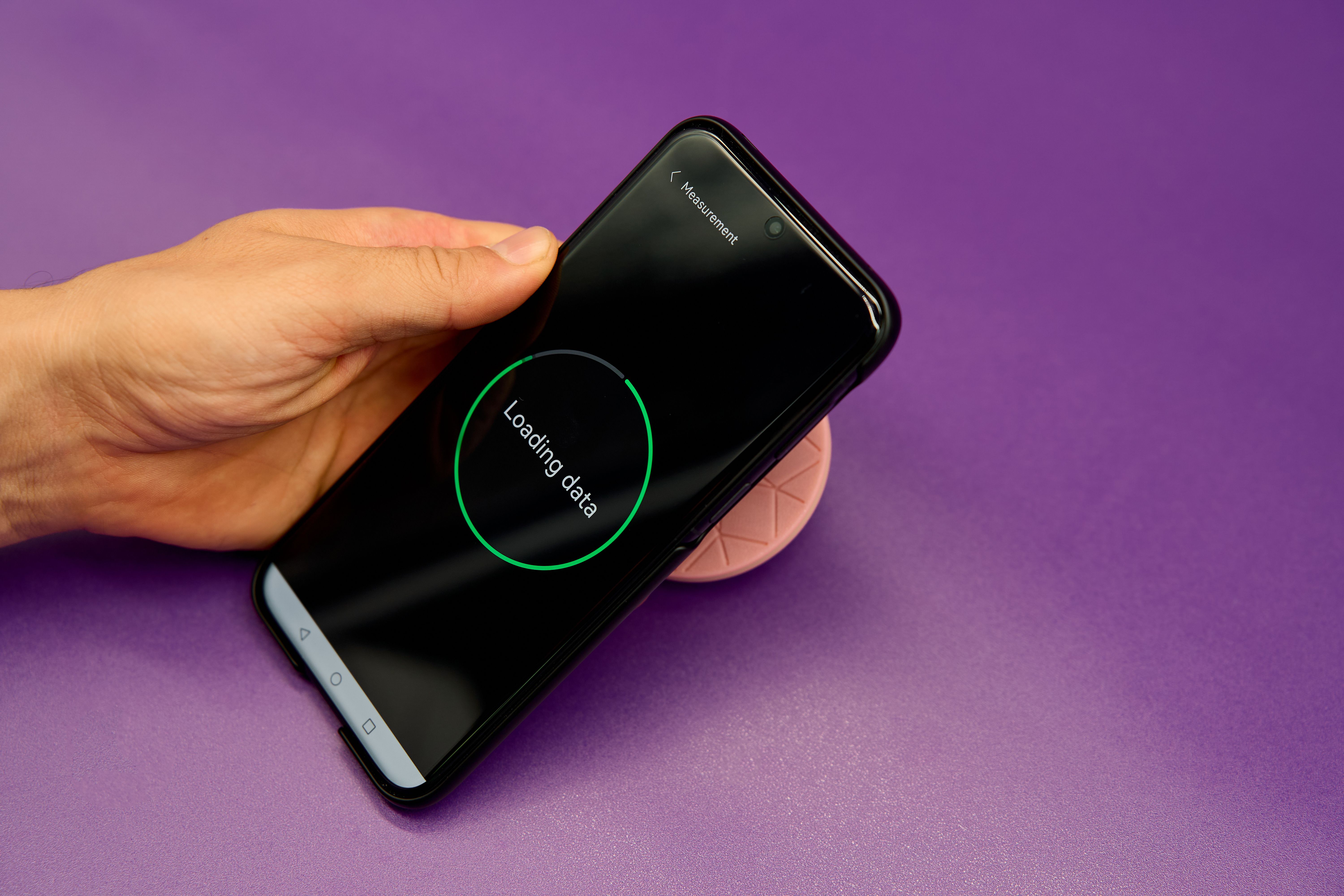 Smart Contact Lens for Health Readings with Electrochemical Sensor